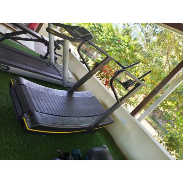 Commercial Manual Treadmill — Infinite Speed, Magnetic Resistance, 150kg Capacity