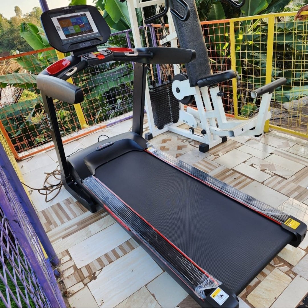 2025/03/1000850132.jpg Merc V6 Android Treadmill - Image 1